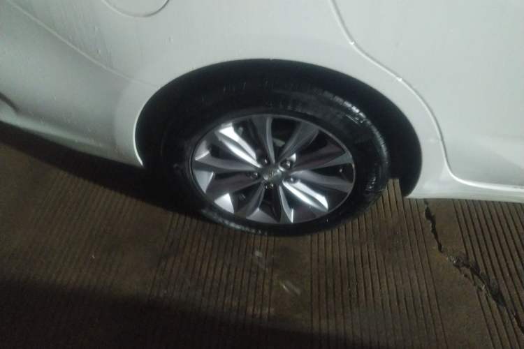 Used Chevrolet Monza 2021 320 Automatic Enjoyment Sunroof Edition
