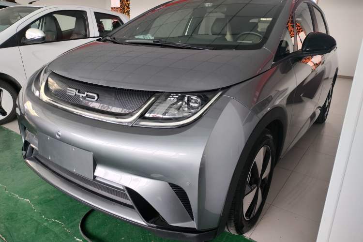 Used BYD Dolphin 2023 420 km Fashion Edition