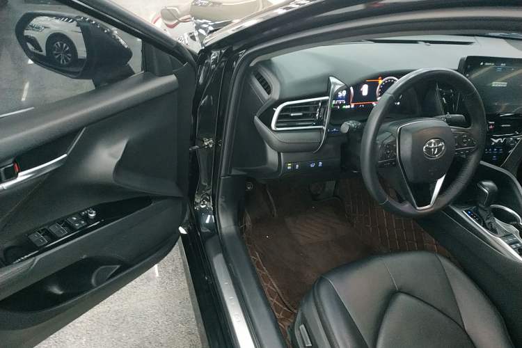 Used Toyota Camry 2021 Dual-Motor 2.5HG Luxury Edition
