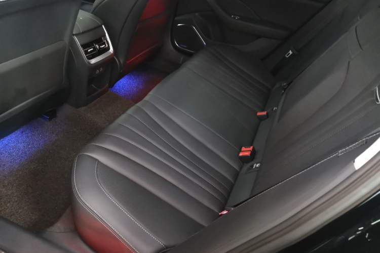 Used Hongqi H5 2023 2.0T Automatic Smart Connect Flagship Edition
