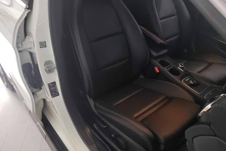 Used Mercedes-Benz GLA 2017 GLA 200 Fashion Model