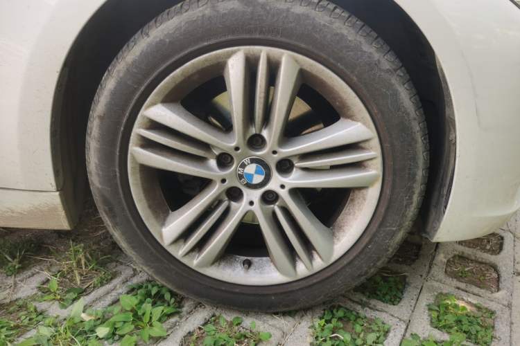 Used BMW 3 Series 2017 320Li Fashion Model
