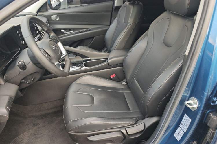 Used Hyundai Elantra 2021 1.5L CVT GLX Elite Edition
