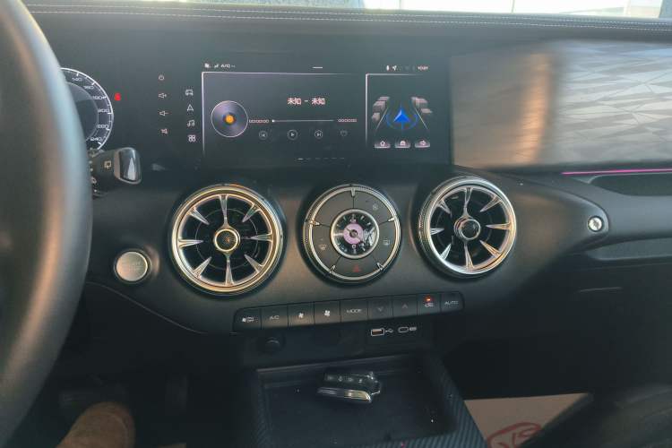 Used Tank 300 2023 City Edition 2.0T—Stylish as Ever
