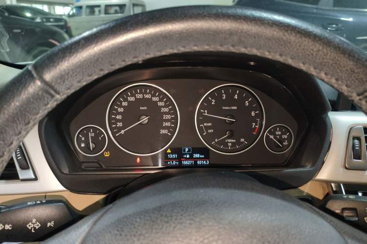 Used BMW 3 Series 2014 320Li Fashion Model
