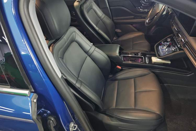 Used Lincoln Corsair 2022 2.0T Two-Wheel Drive Deluxe Edition
