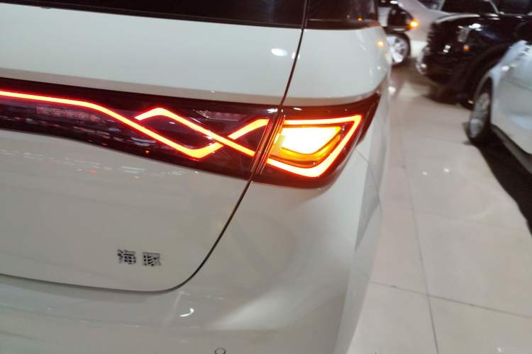 Used BYD Dolphin 2025 420km Free Edition
