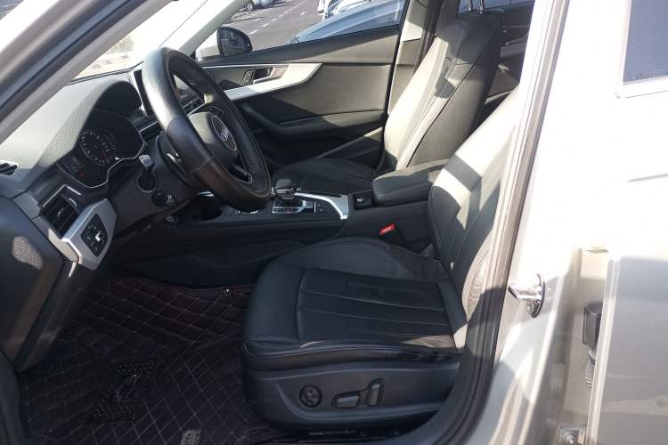 Used Audi A4L 2017 40 TFSI Fashion Model
