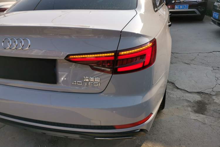 Used Audi A4L 2019 40 TFSI Fashion Version China V
