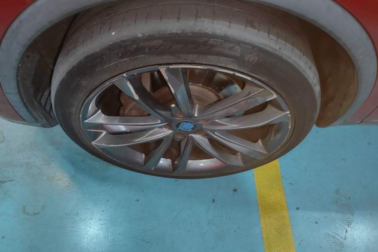 Used BYD Tang New Energy 2018 DM 2.0T All-Wheel Drive Smart Connect & Enjoyment Model 7 Seats China V Emission Standard
