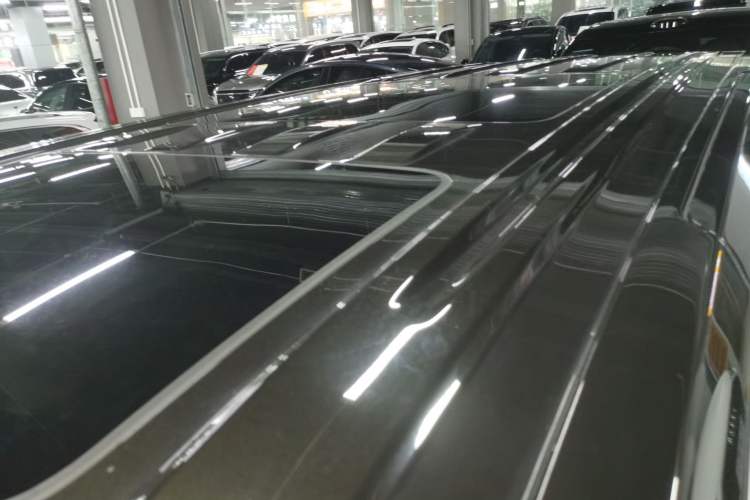 Used VOYAH Dream 2025 PHEV Four-Wheel-Drive Flagship Kunpeng Edition
