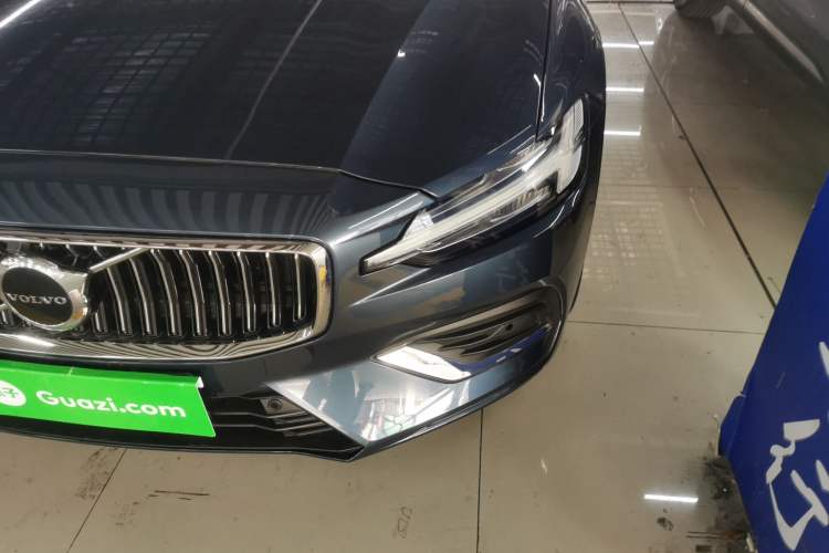 Used Volvo S60 2024 B4 Zhiyi Luxury Edition