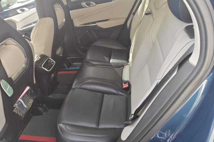 Used Lynk & Co 01 2017 2.0T Two-Wheel Drive Zhaopu Version
