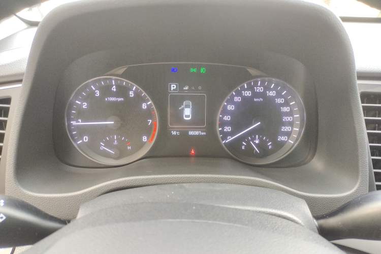 Used Hyundai Elantra 2016 1.6L Automatic ZhiXuan – Elite Version
