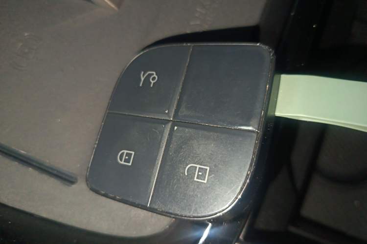 Used Lynk & Co 08 EM-P 2023 220km All-Wheel-Drive Performance Halo
