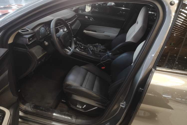 Used Lynk & Co 05 2020 2.0TD Two-Wheel Drive Zhaoyang Plus
