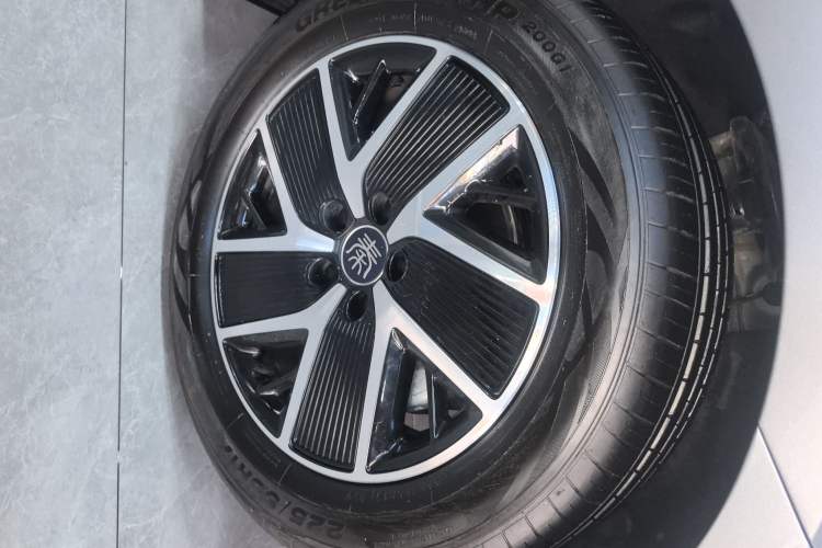 Used BYD Qin L 2024 DM-i 120KM Leading Model
