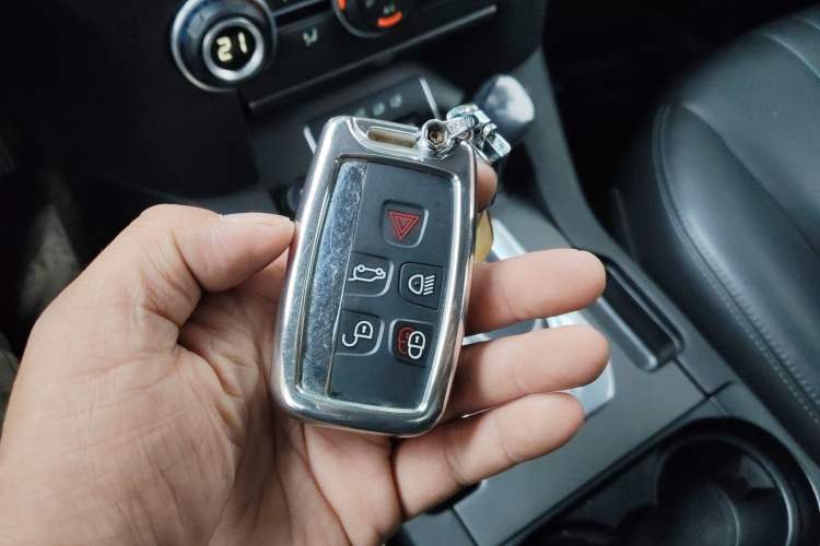 Used Land Rover Discovery 2014 3.0 SC V6 SE