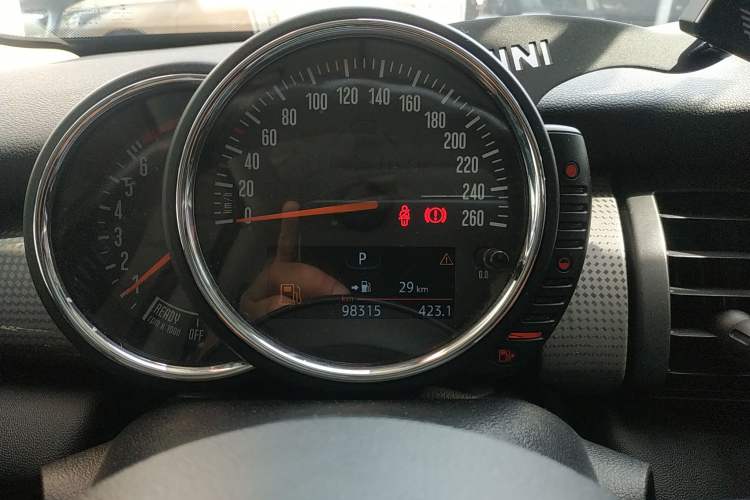 Used  MINI 2016 1.5T COOPER
