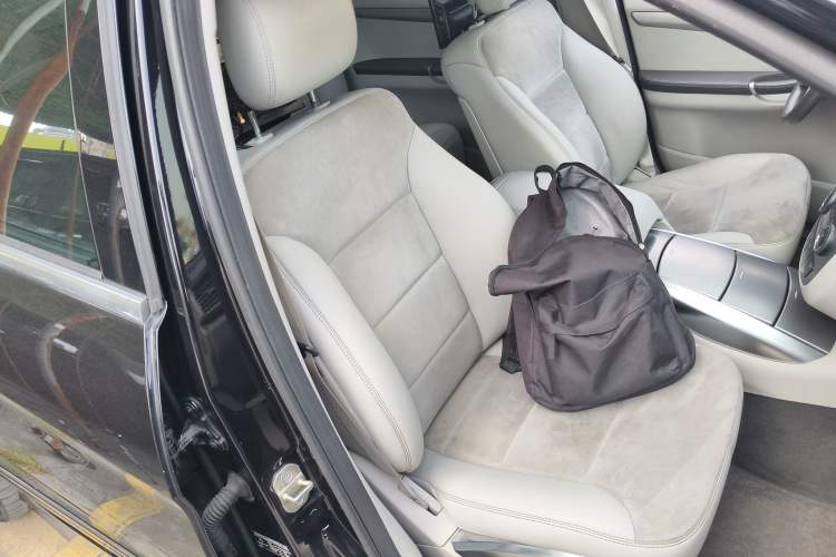 Used Mercedes-Benz R-Class 2014 R 320 4MATIC Business Model
