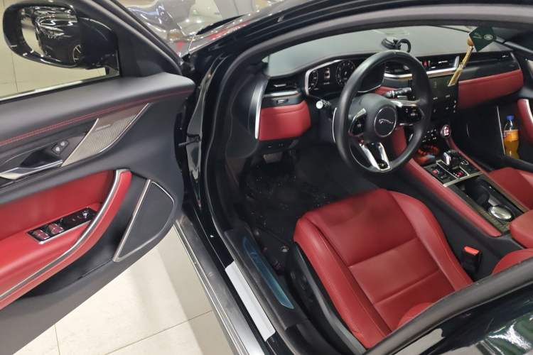 Used Jaguar XFL 2023 XFL 2.0T P250 Two-Wheel-Drive Elite Sport Edition
