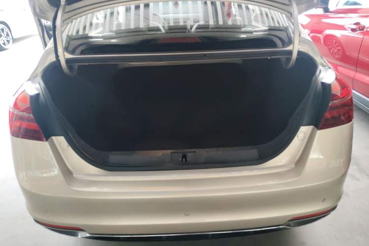 Used Geely Auto Emgrand 2019 Leading Edition 1.5L CVT Upward Asian Games Edition China VI
