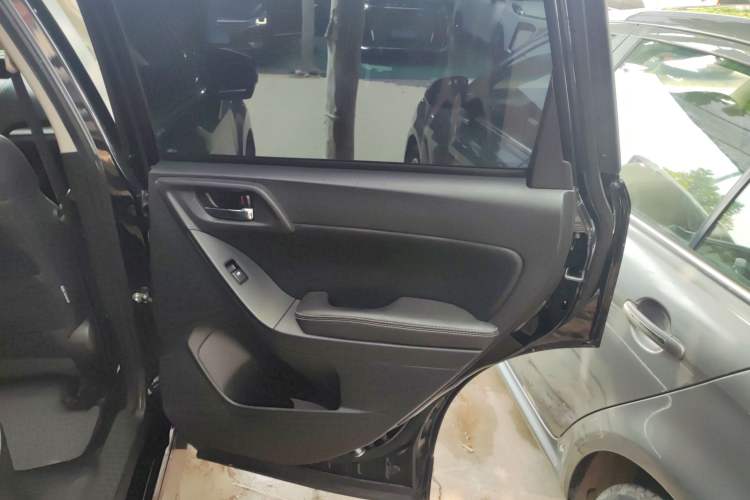 Used Subaru Forester 2013 2.5i Automatic Prestige Edition
