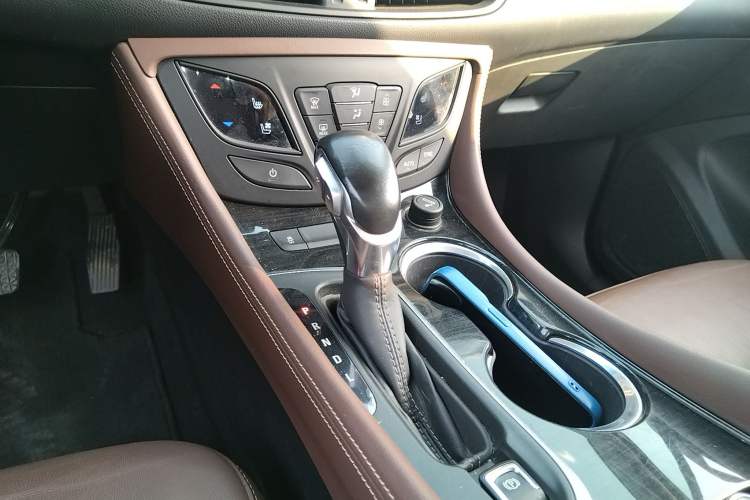 Used Buick Envision 2021 532T Two-Wheel-Drive Luxury Version
