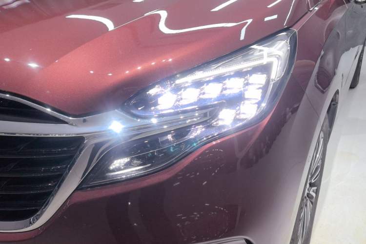 Used Buick GL8 2022 ES Land Cruiser 653T Luxury Model
