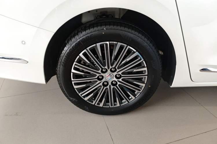 Used Buick GL8 New Energy 2024 Lu Zun Luxury Edition 7-Seater