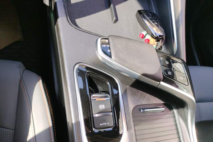 Used Changan UNI-T 2022 1.5T Sport Edition Flagship Version
