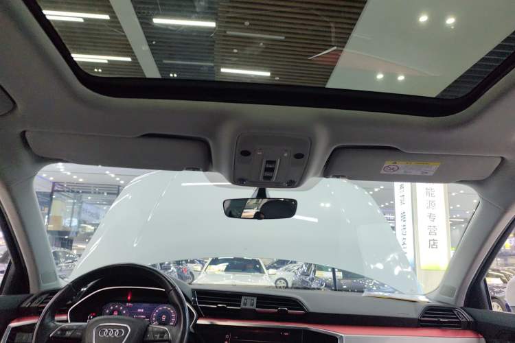 Used Audi Q3 2020 35 TFSI Fashion Dynamic Model
