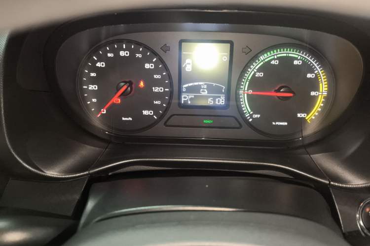 Used Roewe Clever 2021 302 km New Four-Seater Super-Efficient Version
