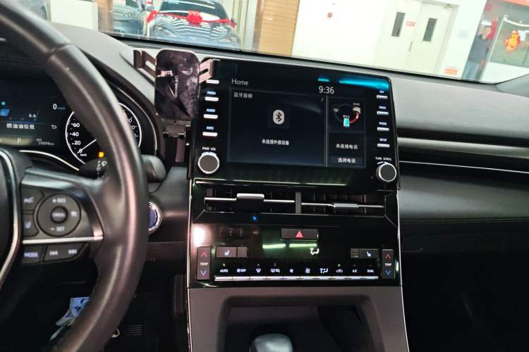 Used Toyota Avalon 2019 Dual-Engine 2.5L XLE Prestige Version China VI Standard