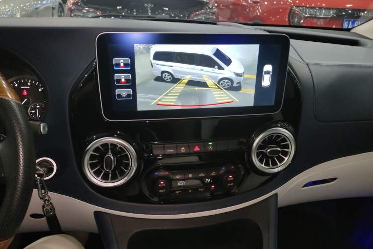 Used Mercedes-Benz Vito 2021 2.0T Elite Version 7 Seats