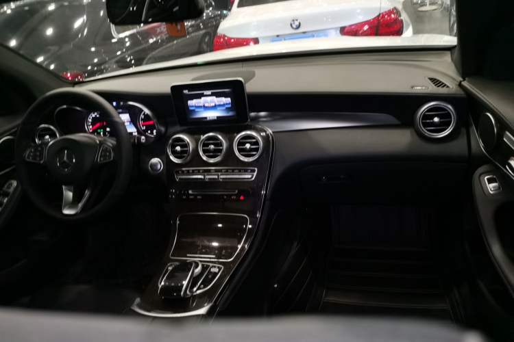 Used Mercedes-Benz GLC 2016 GLC 260 4MATIC Dynamic Edition
