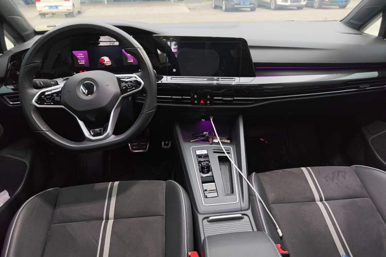 Used Volkswagen Golf 2023 280TSI DSG R-Line Lite
