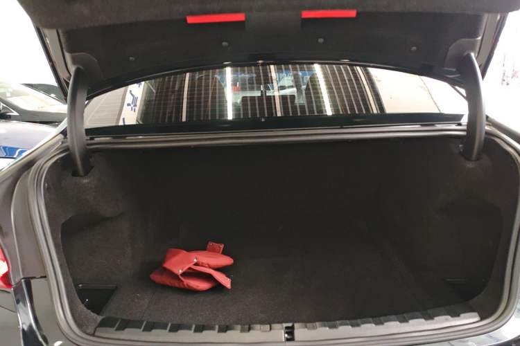 Used BMW 3 Series 2025 325Li M Sport Package
