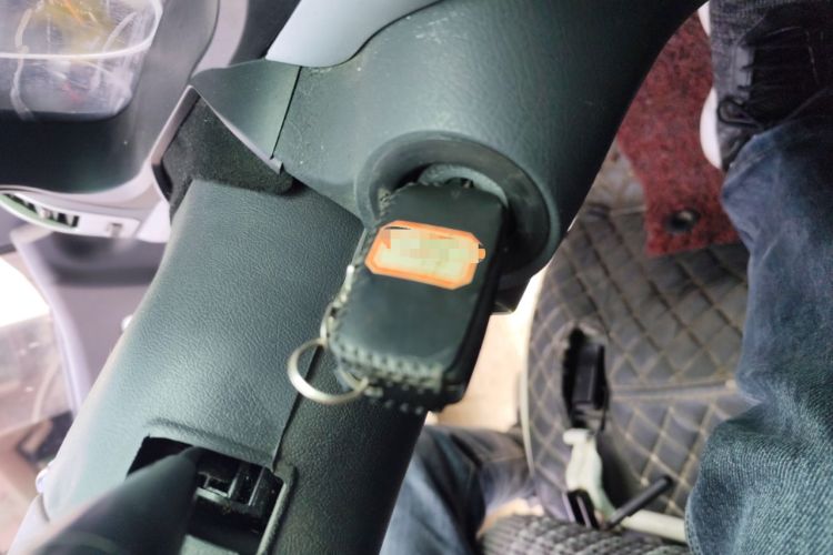 Used King Long Golden Way 2022 2.2L Jetvan Mid-Roof V22H
