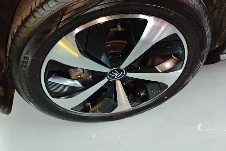 Used BYD Song PLUS New Energy 2021 DM-i 110KM Flagship Model
