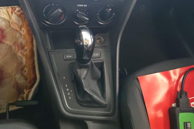 Used Volkswagen Lavida 2017 1.6L Automatic Fashion Edition
