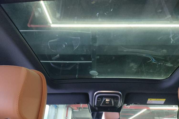 Used BYD Tang New Energy 2022 EV 730KM Luxury Model
