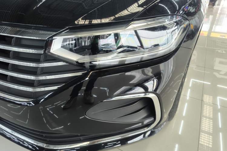 Used Volkswagen Lavida 2024 300TSI DSG Full-Comfort Edition
