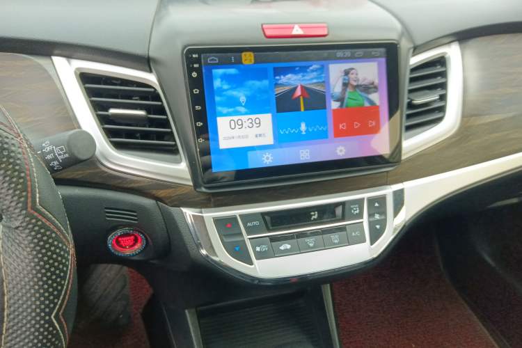 Used Honda Jade 2017 1.8L automatic Comfort version 5 seats
