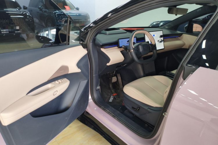 Used Lynk & Co Z20 2025 530 km Range Rear-Wheel Drive Max