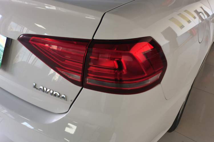 Used Volkswagen Lavida 2019 Lavida Start 1.5L Automatic Trendy Version China VI Standard
