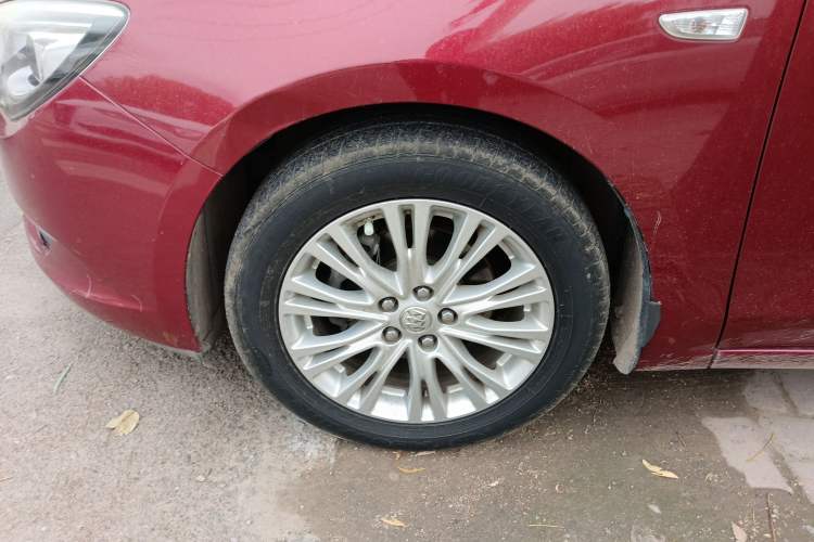 Used Buick GT 2017 15N Automatic Elite Version
