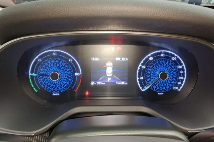 Used Hongqi E-QM5 2022 431 km Charge & Enjoy Edition
