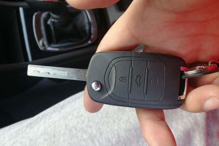 Used Baojun 310W 2017 1.5L Manual Fashion Model China V
