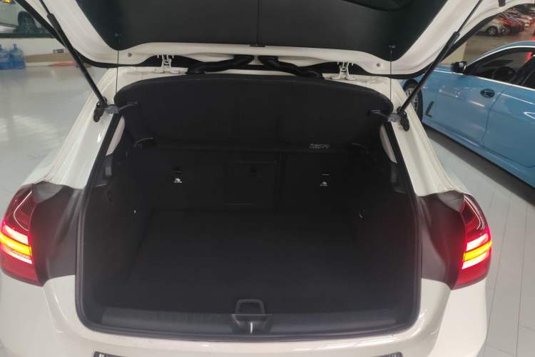 Used Mercedes-Benz GLA 2017 GLA 200 Fashion Model